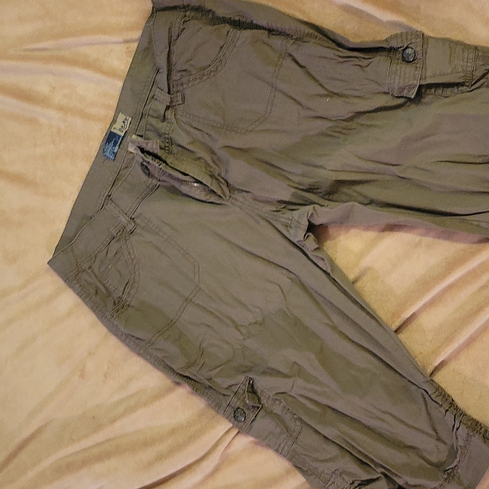 Brown Capris